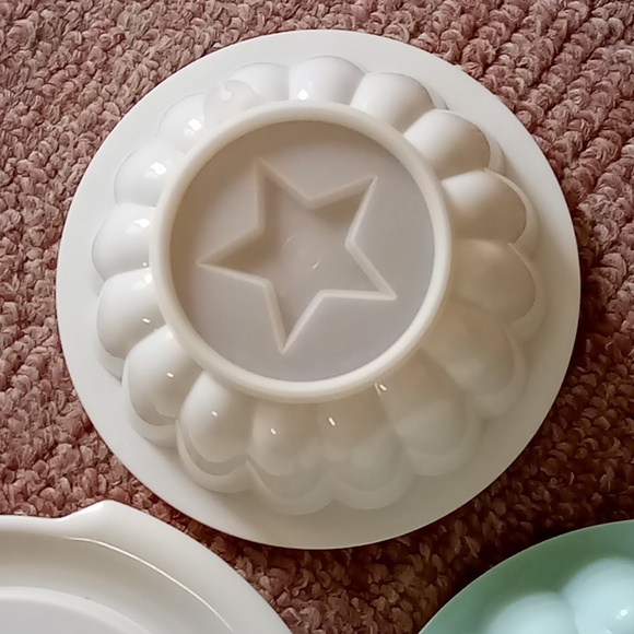 Vintage Tupperware jello molds - Picture 4 of 8